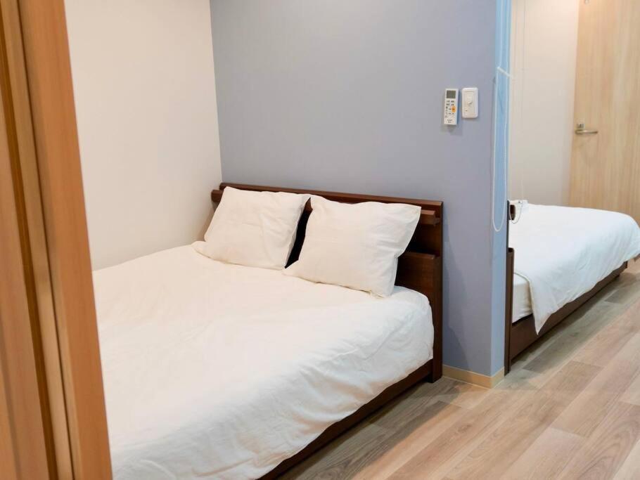 Villa 吉福屋/机场直达/3分步行地铁jr/14分usj/心斋桥/難波 à Ōsaka Extérieur photo