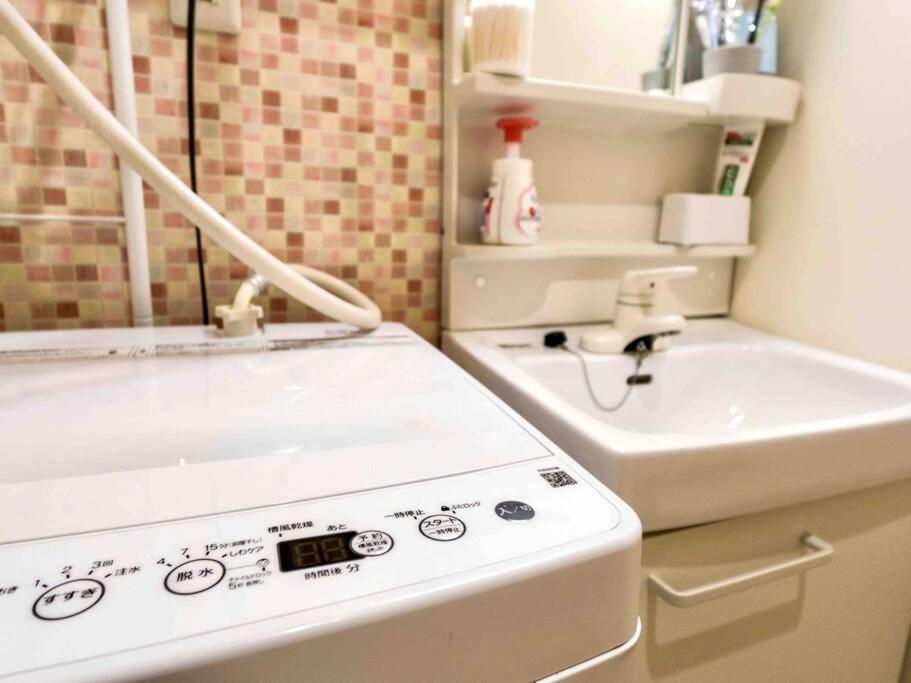 Villa 吉福屋/机场直达/3分步行地铁jr/14分usj/心斋桥/難波 à Ōsaka Extérieur photo